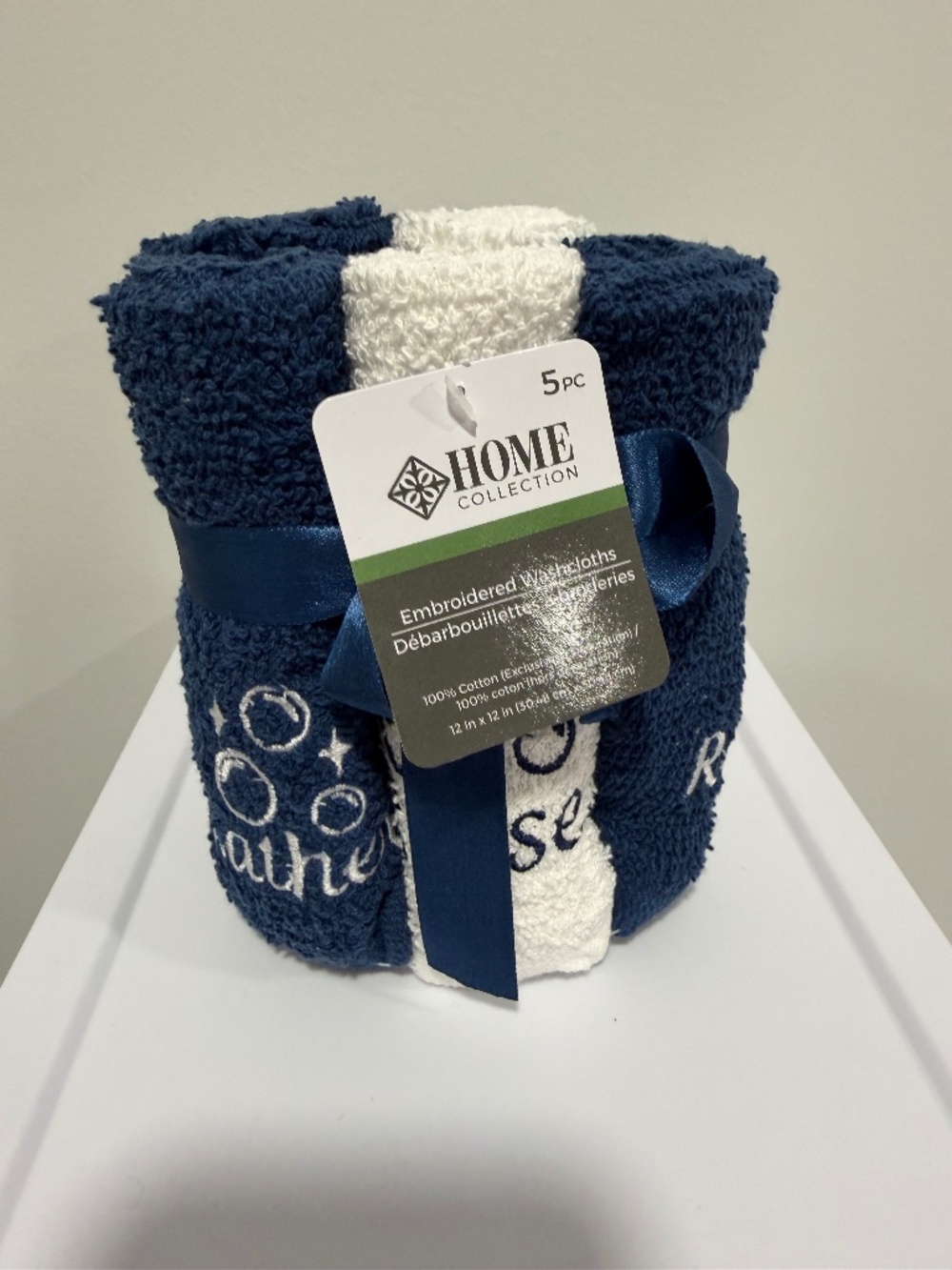 Home Collection White Blue Wash Cloths x 5 Embroidered